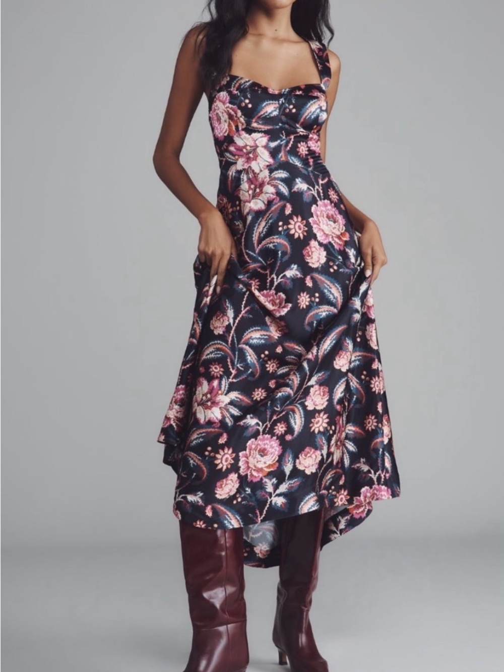 Maeve Jocelyn Sleeveless Slip Midi Dress in Black Floral- Large